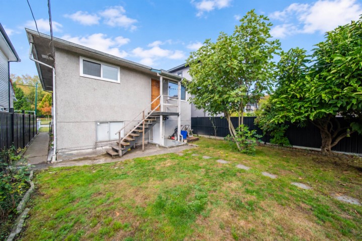Photo 37 at 5882 Berkeley Street, Killarney VE, Vancouver East
