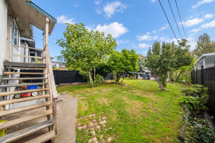 Photo 35 at 5882 Berkeley Street, Killarney VE, Vancouver East