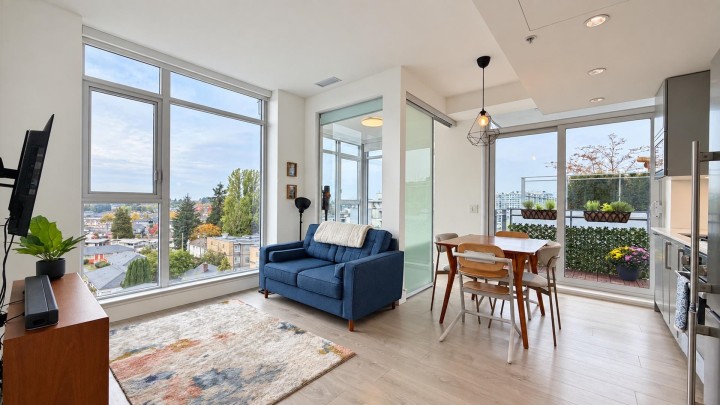 Photo 1 at 706 - 2435 Kingsway, Collingwood VE, Vancouver East