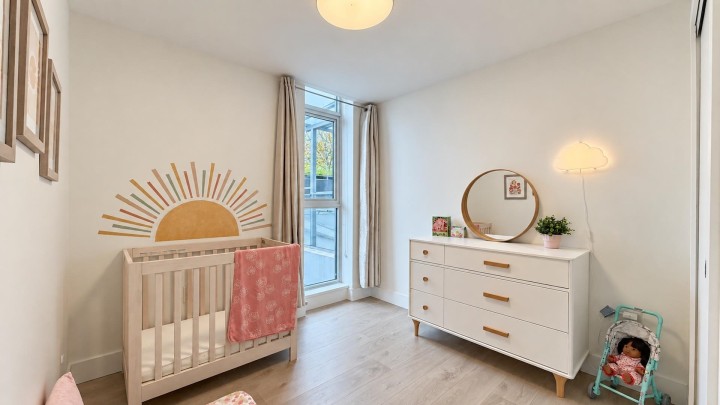 Photo 10 at 706 - 2435 Kingsway, Collingwood VE, Vancouver East