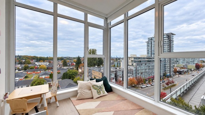 Photo 11 at 706 - 2435 Kingsway, Collingwood VE, Vancouver East
