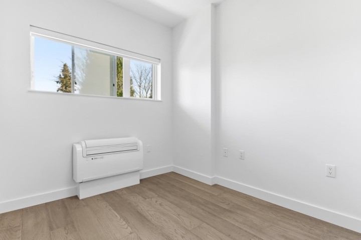 Photo 13 at 202 - 3590 W 39th Avenue, Dunbar, Vancouver West