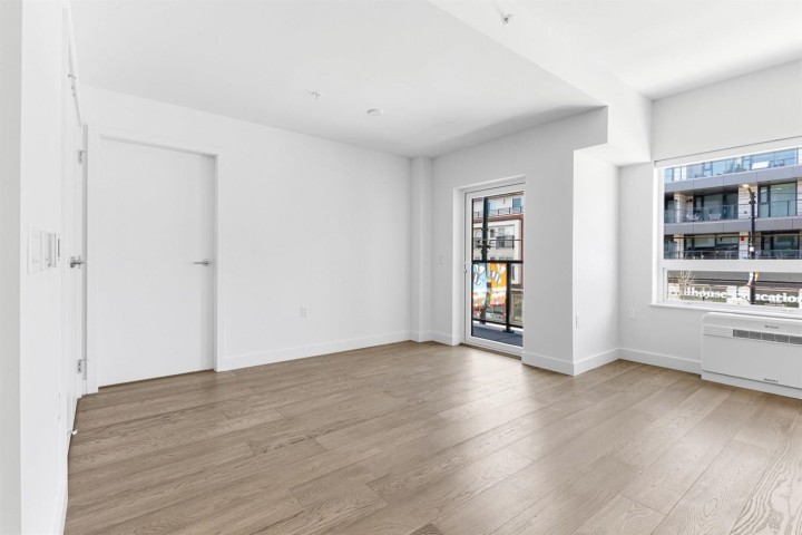 Photo 2 at 203 - 3590 W 39th Avenue, Dunbar, Vancouver West
