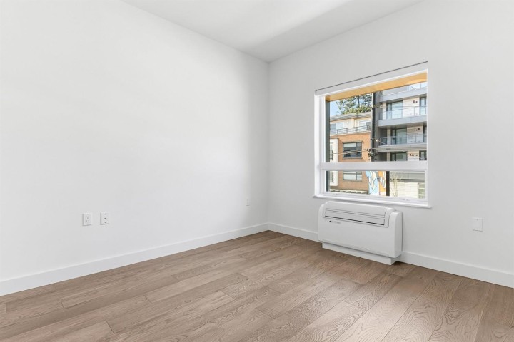 Photo 7 at 203 - 3590 W 39th Avenue, Dunbar, Vancouver West