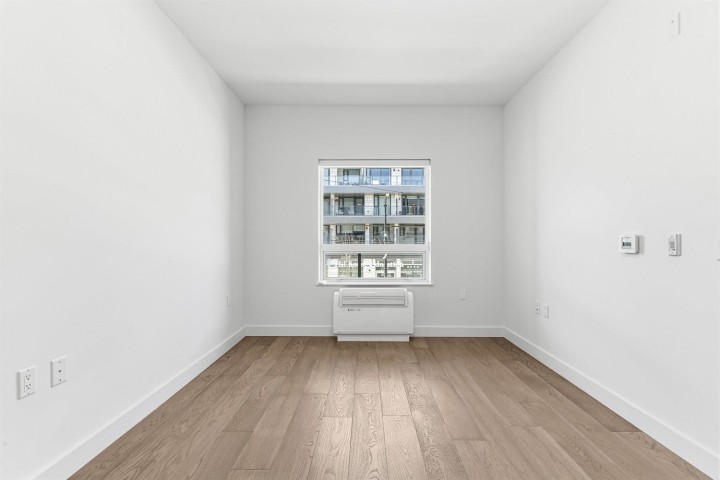 Photo 8 at 203 - 3590 W 39th Avenue, Dunbar, Vancouver West