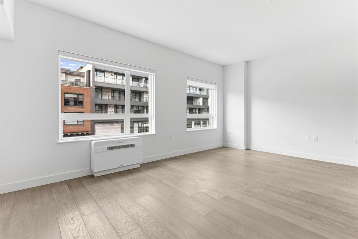 Photo 6 at 205 - 3590 W 39th Avenue, Dunbar, Vancouver West