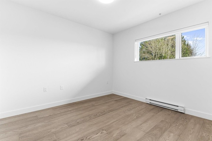 Photo 10 at 205 - 3590 W 39th Avenue, Dunbar, Vancouver West