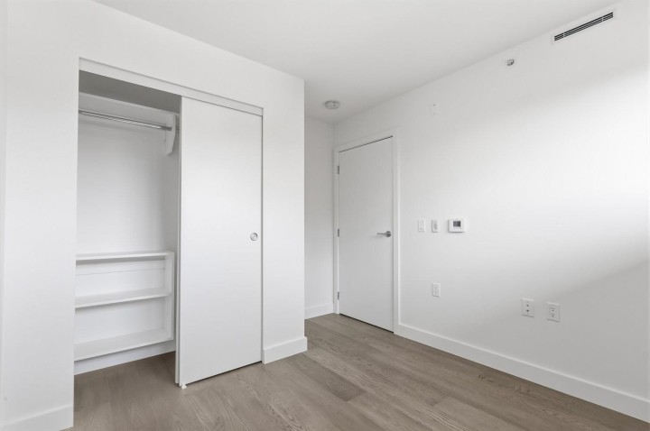 Photo 11 at 304 - 3590 W 39th Avenue, Dunbar, Vancouver West
