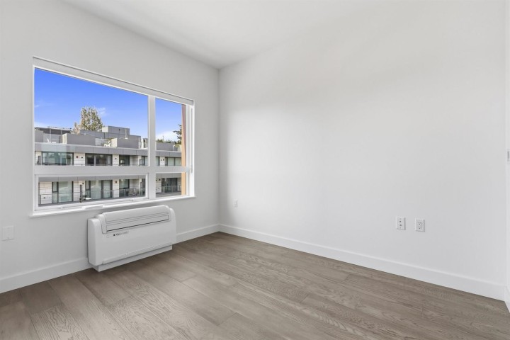 Photo 10 at 306 - 3590 W 39th Avenue, Dunbar, Vancouver West