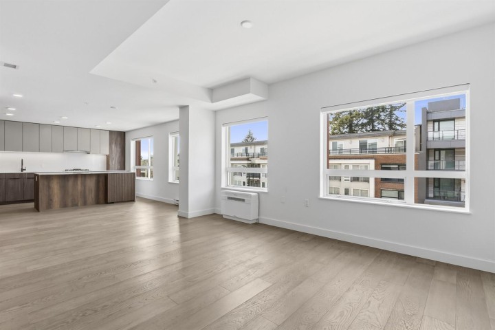 Photo 1 at 307 - 3590 W 39th Avenue, Dunbar, Vancouver West