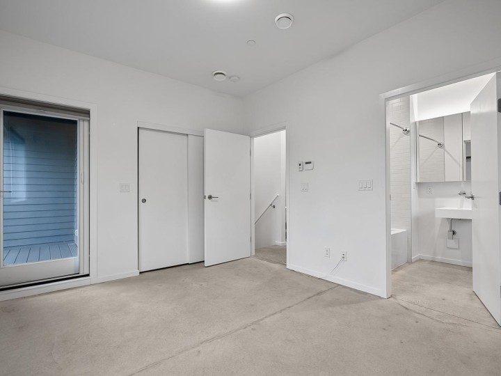 Photo 12 at 4136 Beatrice Street, Victoria VE, Vancouver East