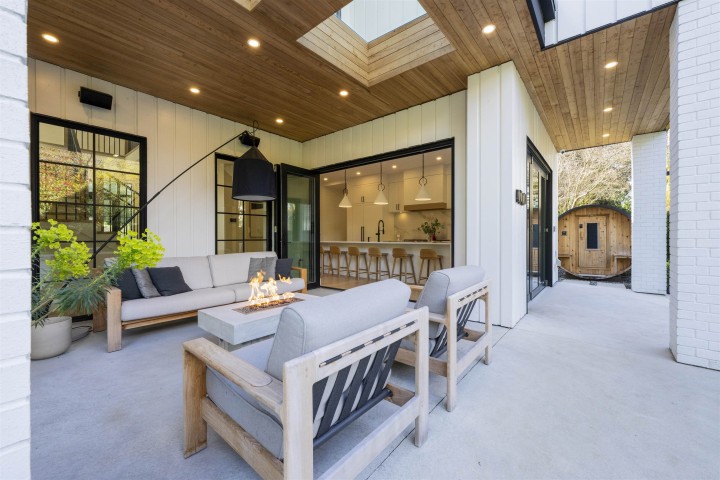 Photo 9 at 4050 Ripple Place, Bayridge, West Vancouver