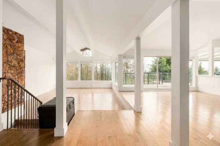 Photo 6 at 1448 Sandhurst Place, Chartwell, West Vancouver