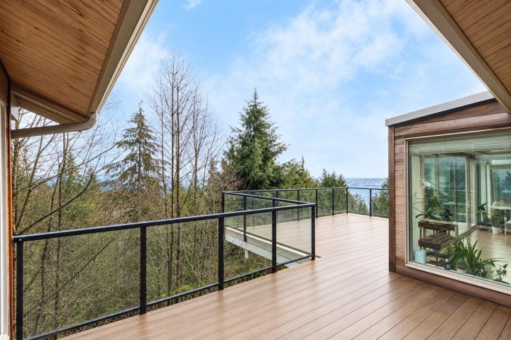 Photo 7 at 1448 Sandhurst Place, Chartwell, West Vancouver