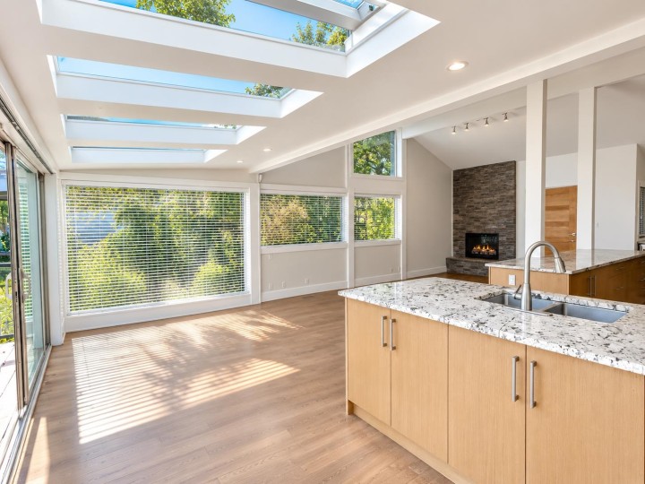 Photo 4 at 1448 Sandhurst Place, Chartwell, West Vancouver