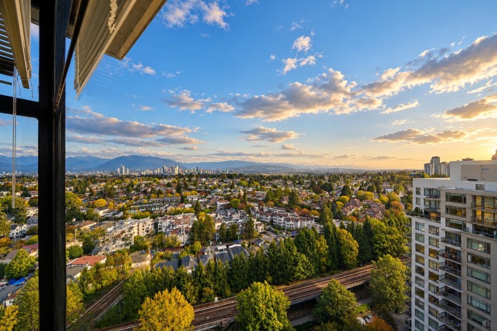Photo 27 at 2509 - 5380 Oben Street, Collingwood VE, Vancouver East