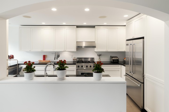 Photo 11 at 3328 W 30th Avenue, Dunbar, Vancouver West
