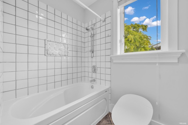 Photo 25 at 2340 Orchard Lane, Queens, West Vancouver