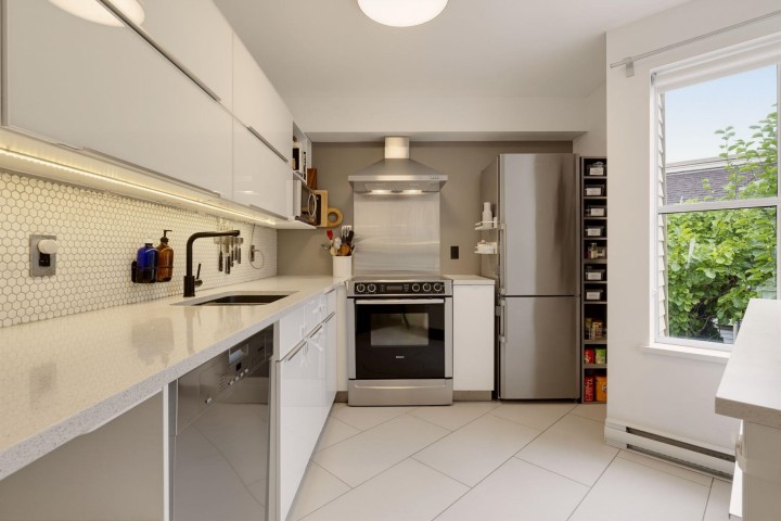 Photo 14 at 1345 Woodland Drive, Grandview Woodland, Vancouver East