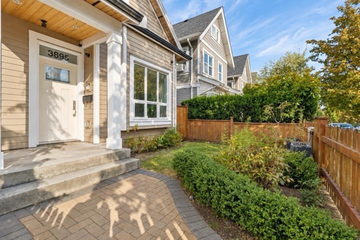 Photo 1 at 3895 Dumfries Street, Knight, Vancouver East