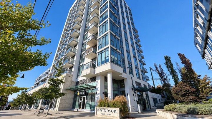 Photo 1 at 1105 - 2435 Kingsway, Collingwood VE, Vancouver East
