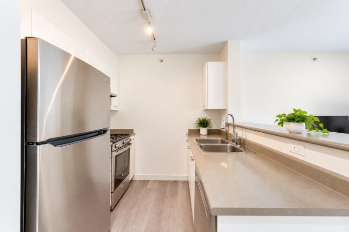 Photo 3 at 205 - 3438 Vanness Avenue, Collingwood VE, Vancouver East