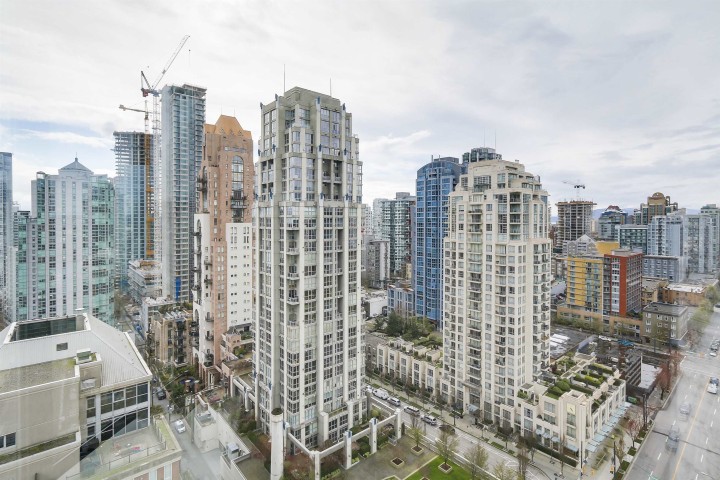 Photo 15 at 2102 - 1155 Homer Street, Yaletown, Vancouver West