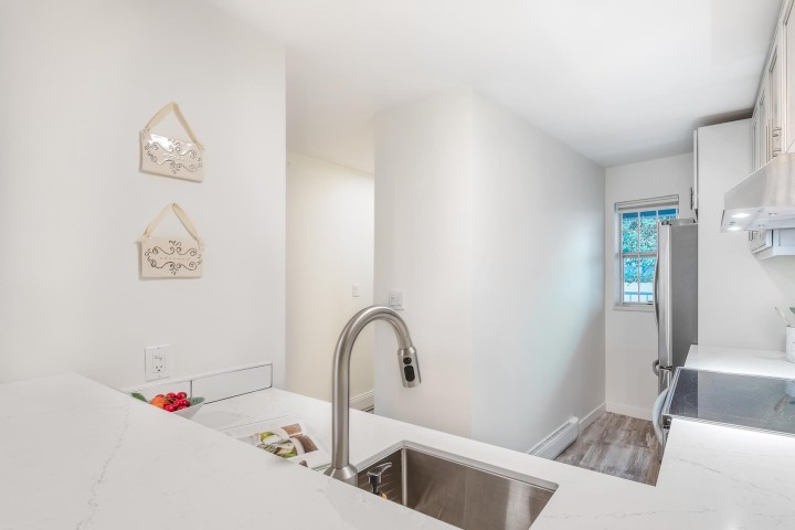 Photo 7 at 206 - 1399 Barclay Street, West End VW, Vancouver West