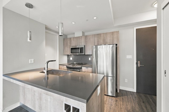 Photo 7 at 402 - 1788 Ontario Street, Mount Pleasant VE, Vancouver East
