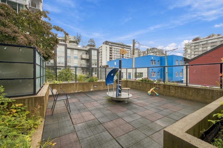 Photo 28 at 402 - 1788 Ontario Street, Mount Pleasant VE, Vancouver East