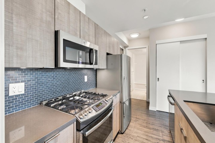 Photo 8 at 402 - 1788 Ontario Street, Mount Pleasant VE, Vancouver East