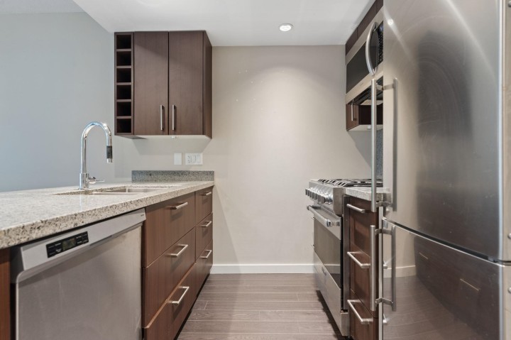 Photo 6 at 711 - 1708 Columbia Street, False Creek, Vancouver West