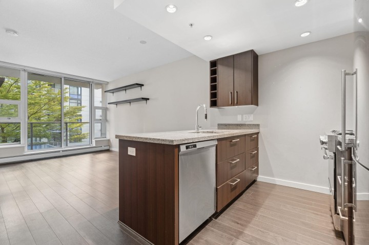 Photo 7 at 711 - 1708 Columbia Street, False Creek, Vancouver West