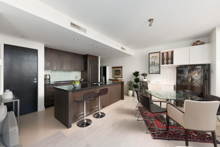 Photo 2 at 801 - 1455 Howe Street, Yaletown, Vancouver West