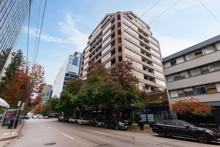 Photo 18 at 807 - 1010 Howe Street, Downtown VW, Vancouver West