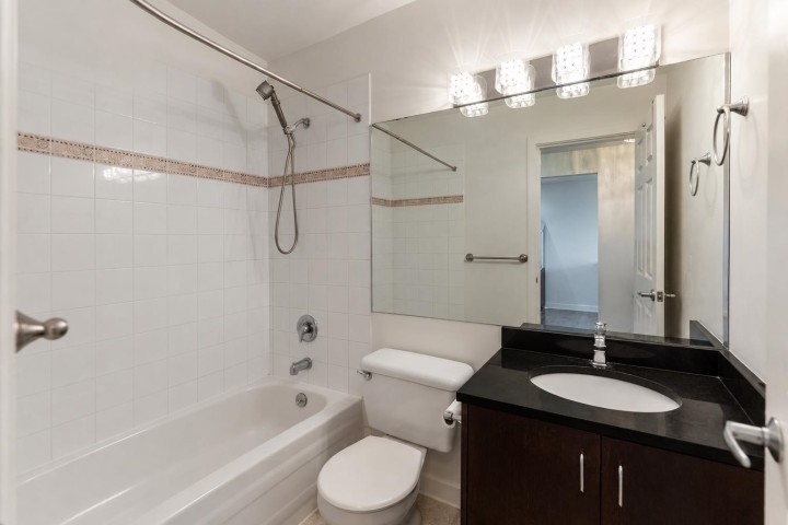 Photo 15 at 807 - 1010 Howe Street, Downtown VW, Vancouver West