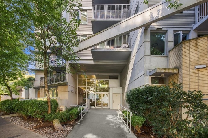 Photo 27 at 409 - 328 E 11th Avenue, Mount Pleasant VE, Vancouver East