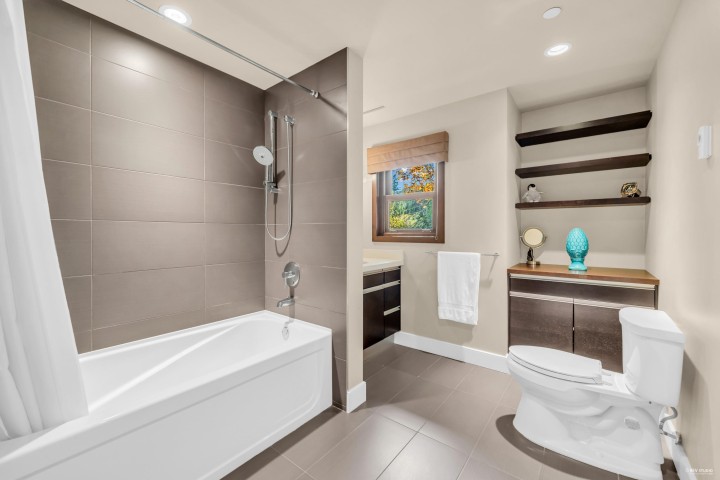 Photo 32 at 4742 Caulfeild Drive, Caulfeild, West Vancouver