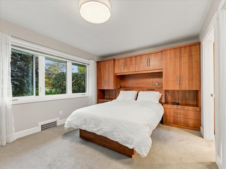 Photo 18 at 1160 14th Street, Ambleside, West Vancouver