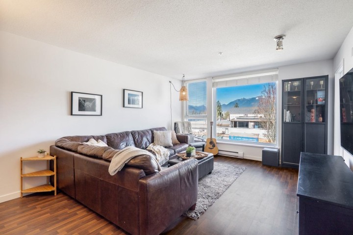 Photo 3 at 310 - 2636 E Hastings Street, Renfrew VE, Vancouver East