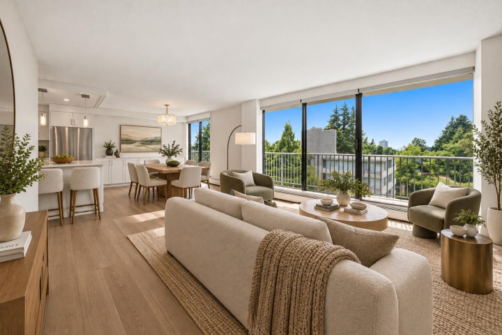 Photo 1 at 802 - 1745 Esquimalt Avenue, Ambleside, West Vancouver