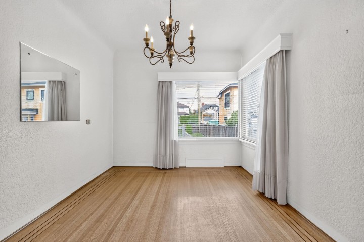 Photo 9 at 2345 W 18th Avenue, Arbutus, Vancouver West
