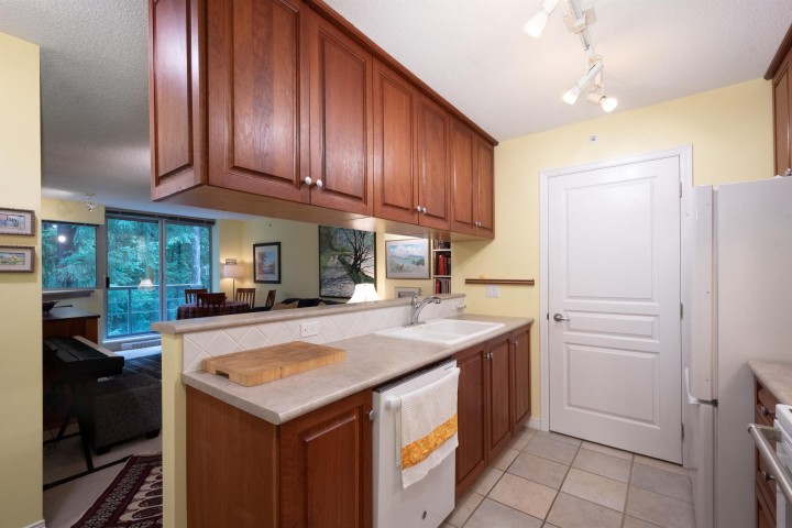 Photo 2 at 805 - 5639 Hampton Place, University VW, Vancouver West