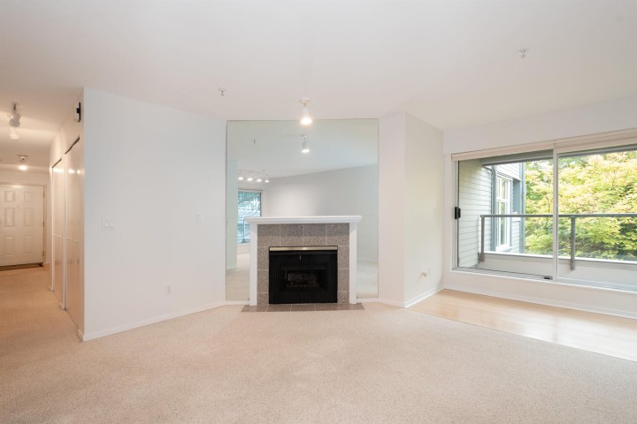 Photo 6 at 210 - 2250 W 3rd Avenue, Kitsilano, Vancouver West