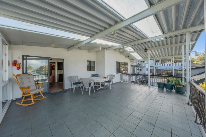 Photo 15 at 4195 Nanaimo Street, Victoria VE, Vancouver East
