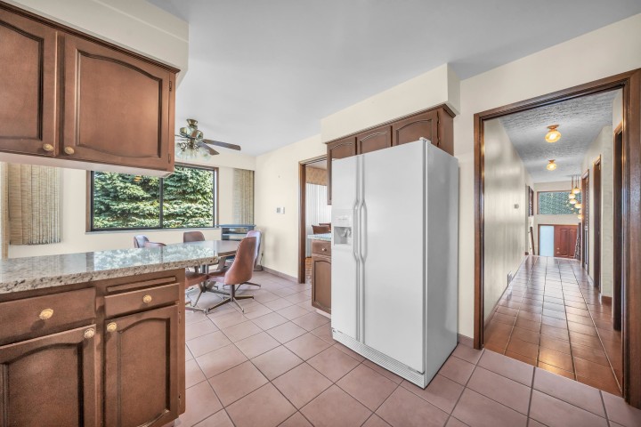 Photo 11 at 4195 Nanaimo Street, Victoria VE, Vancouver East