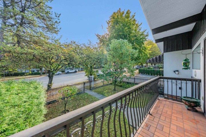 Photo 19 at 4195 Nanaimo Street, Victoria VE, Vancouver East