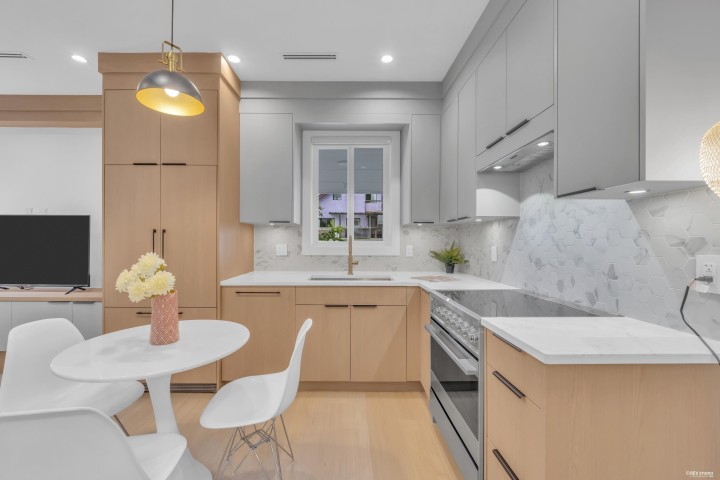 Photo 9 at 1 - 3438 Triumph Street, Hastings Sunrise, Vancouver East