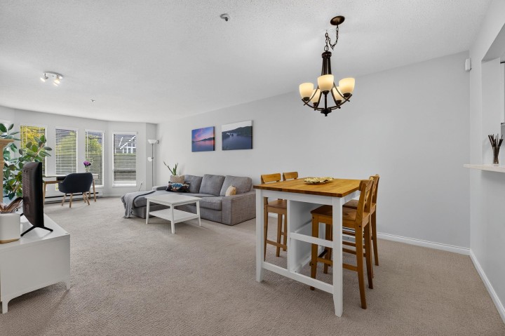 Photo 9 at 208 - 2288 W 12th Avenue, Kitsilano, Vancouver West
