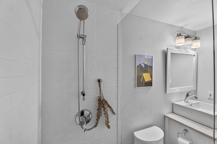 Photo 25 at 208 - 2288 W 12th Avenue, Kitsilano, Vancouver West